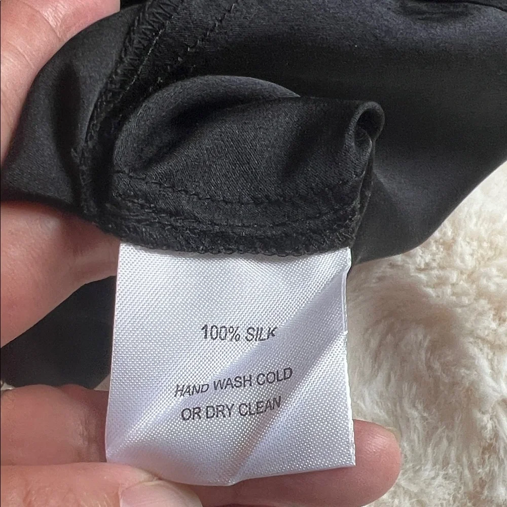 Chic Asymmetrical Black Skirt for Women - Picture 4 of 4